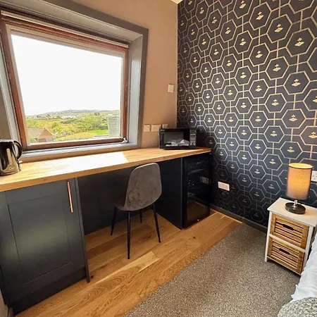 Hebridean Inn - Self Catering With Spectacular Views Broadford  Exterior foto