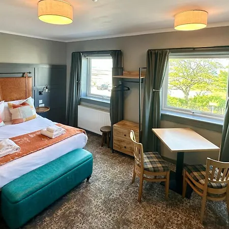 Hebridean Inn - Self Catering With Spectacular Views Broadford  Exterior foto