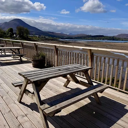 Hebridean Inn - Self Catering With Spectacular Views Broadford  Exterior foto