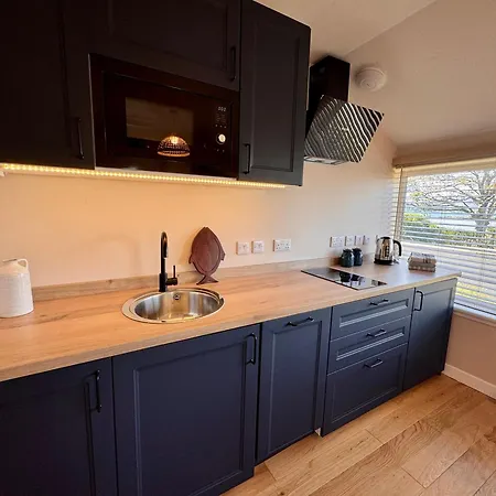 Hebridean Inn - Self Catering With Spectacular Views Broadford  Exterior foto